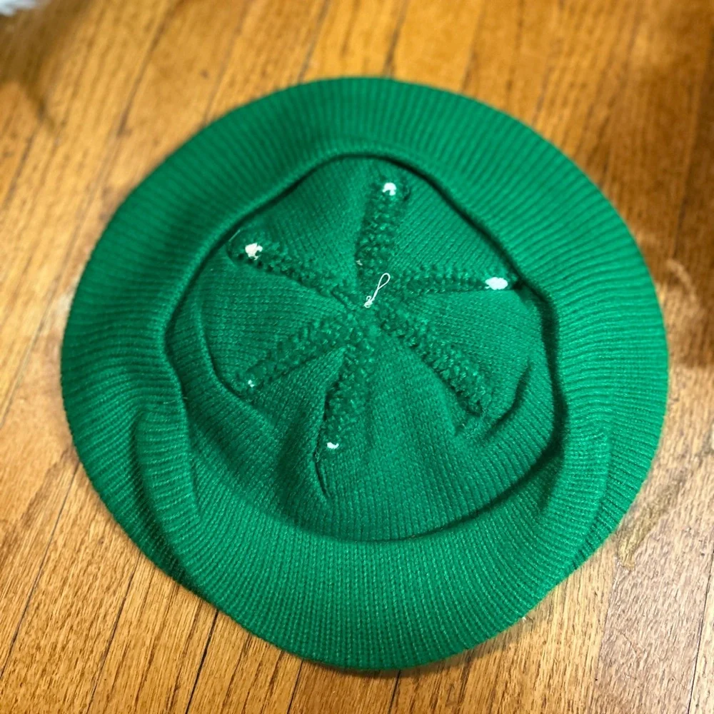 Green and Red Circular Patch Hat‎